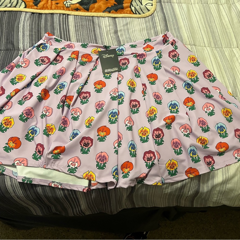 Women’s Cakeworthy skirt 4x